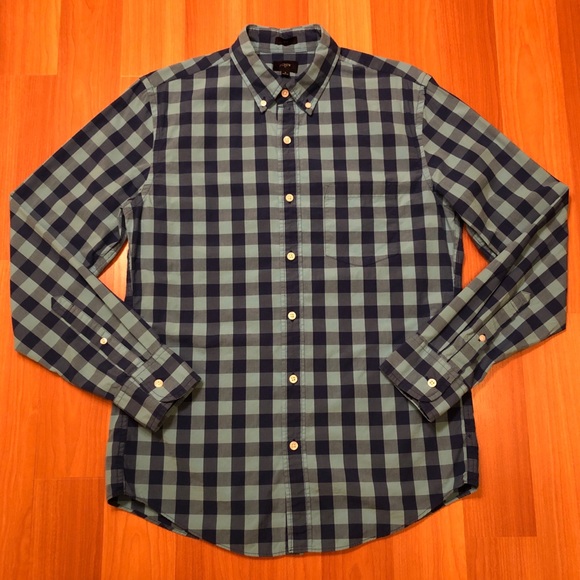 J Crew Button Down - Picture 4 of 6